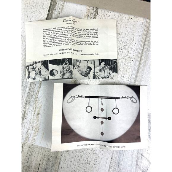 Vintage 1943 Wooden Nursery Cradle Gym Mobile Childhood Interests Mint - Picture 4 of 5